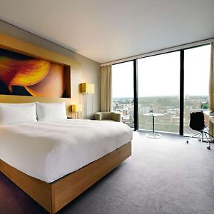 Kamer met een Queen Size Bed